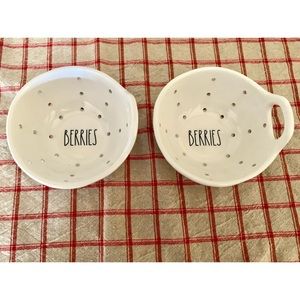 Rae Dunn BERRIESColander